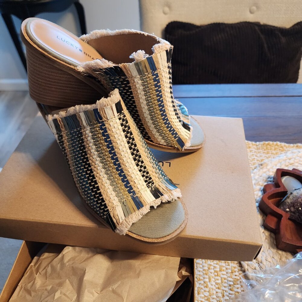 Lucky Brand Sandals